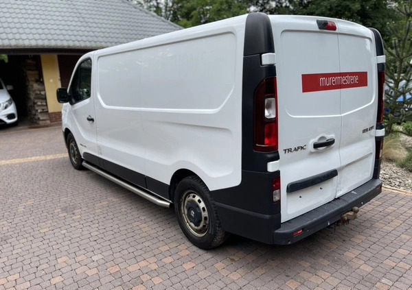 Renault Trafic cena 36000 przebieg: 186000, rok produkcji 2015 z Czarne małe 562